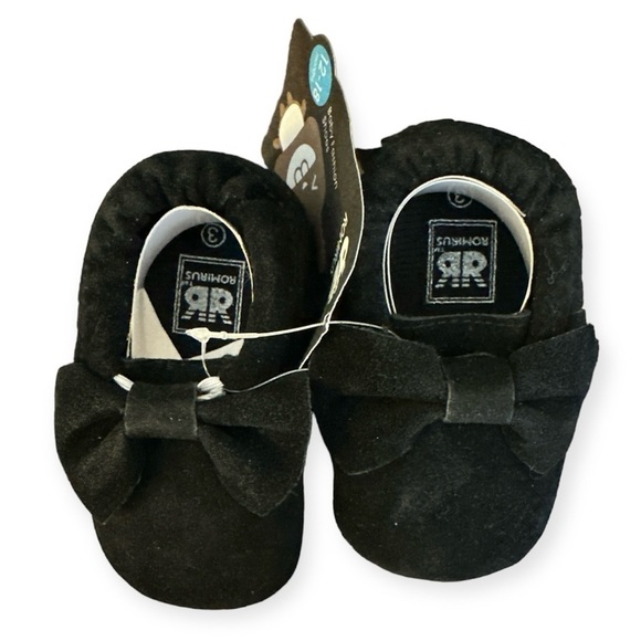 New with Tags Romirus Fringed Faux Suede Moccasins with Bow Black Size 3 - Picture 6 of 8
